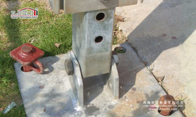 مسمار حديدي