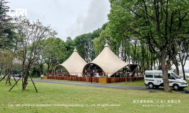 خيمة «تيبي» للرفاهية في الهواء الطلق 1 1
